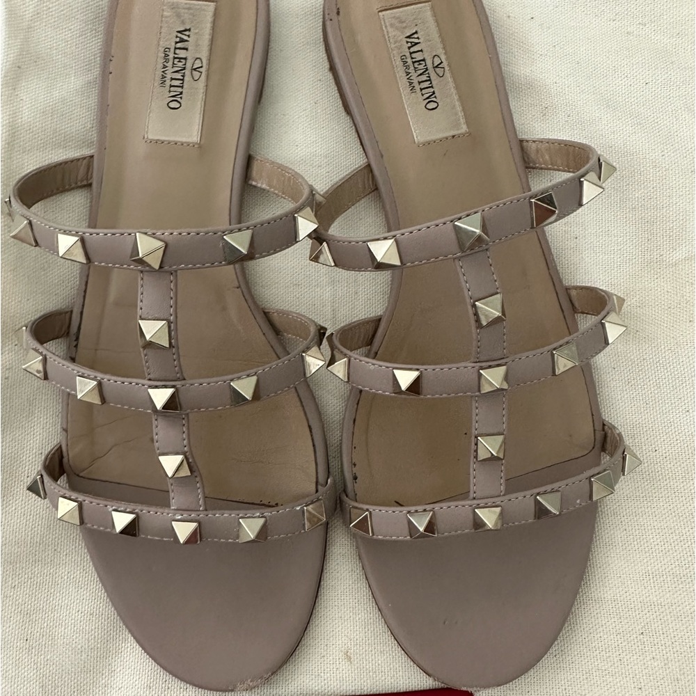 Valentino Garavani Rockstud Caged Flat Slide Sandal